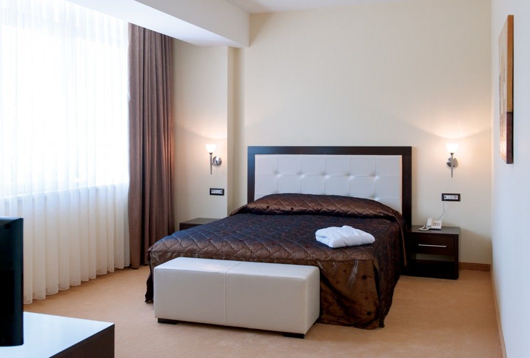 Tcc Grand Plaza Hotel Скопие Екстериор снимка