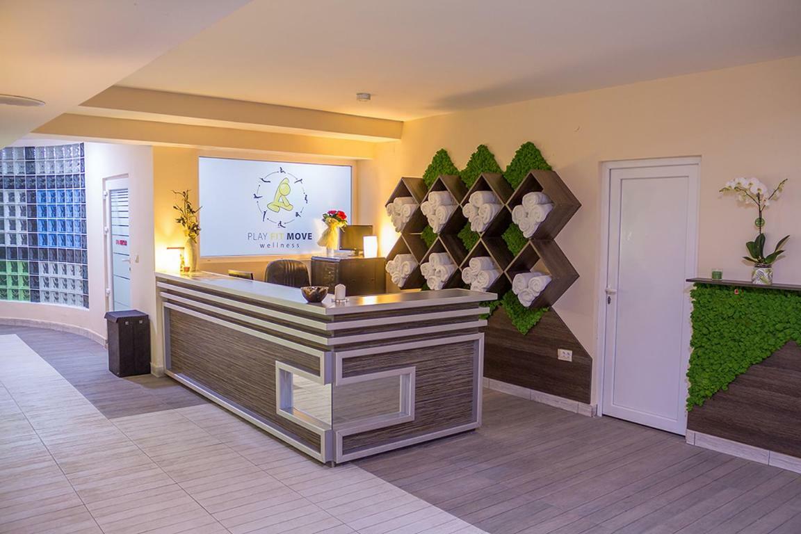 Tcc Grand Plaza Hotel Скопие Екстериор снимка